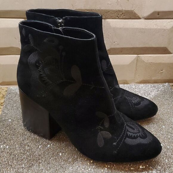 FRENCH CONNECTION Suede Embroidered Booties - Size 8 1/2 - Picture 1 of 8